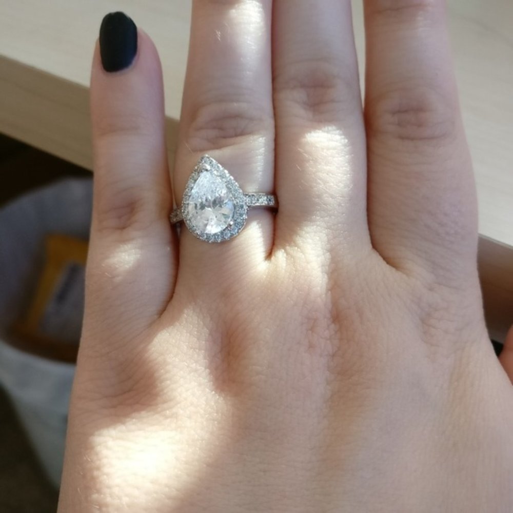 💎✨ 925 Pear Halo Ring - Picture 2 of 5